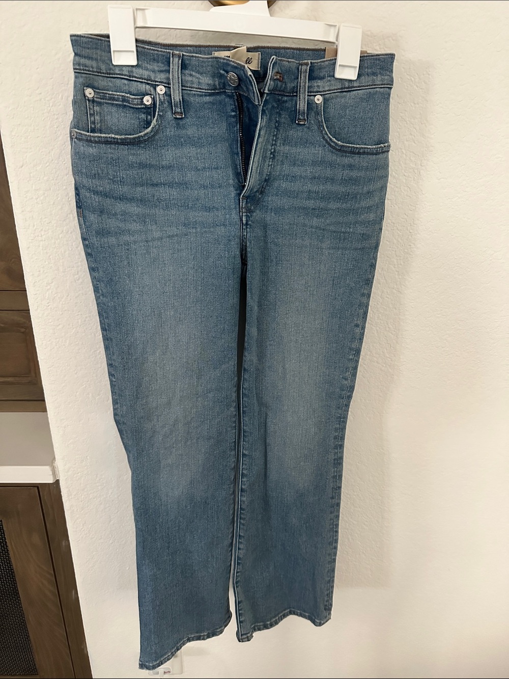 Madewell mid-rise kick out jeans NWT
